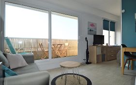 Studio avec chambre - Balcon et à 20m de la mer