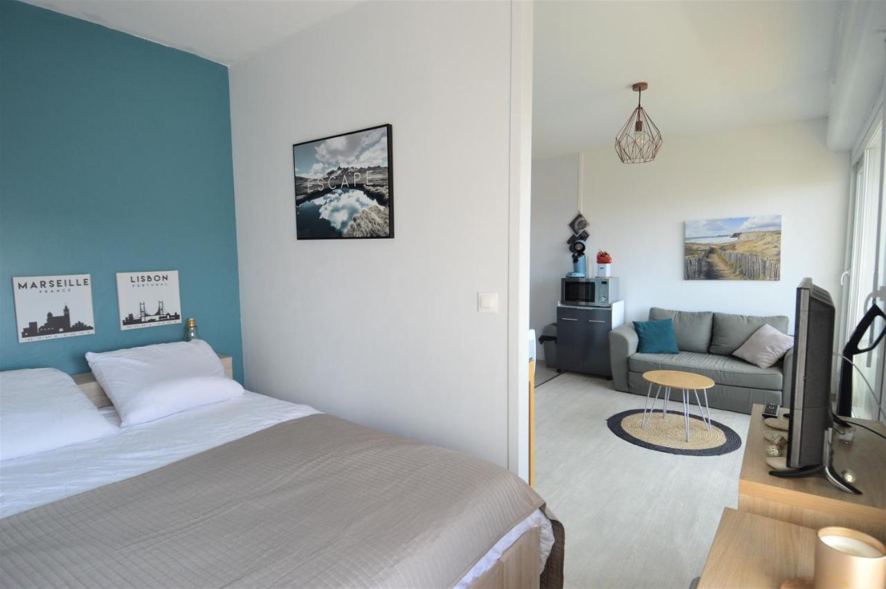 Appartement Studio avec chambre - Balcon et à 20m de la mer à Courseulles-sur-Mer Extérieur photo