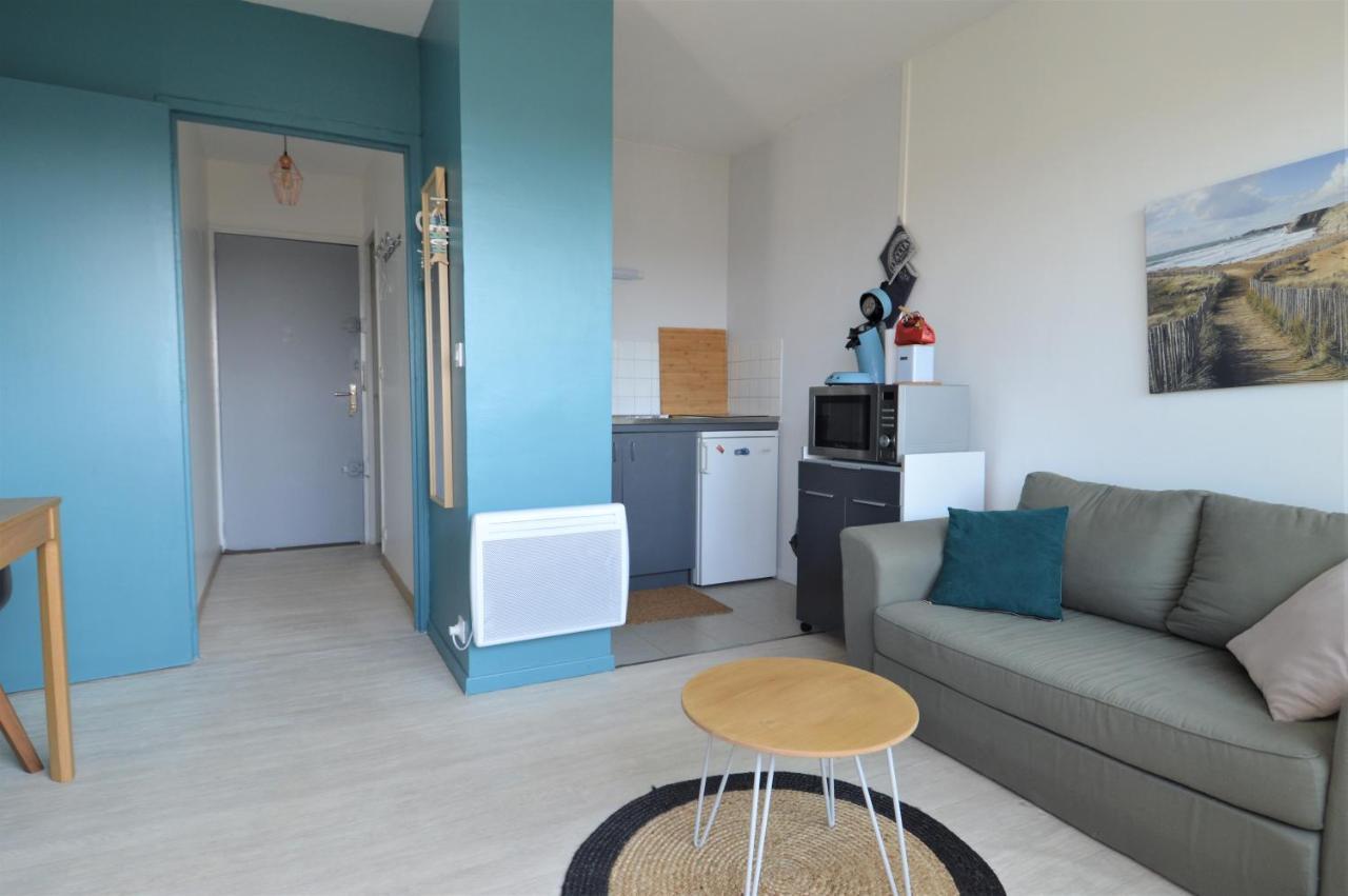 Appartement Studio avec chambre - Balcon et à 20m de la mer à Courseulles-sur-Mer Extérieur photo